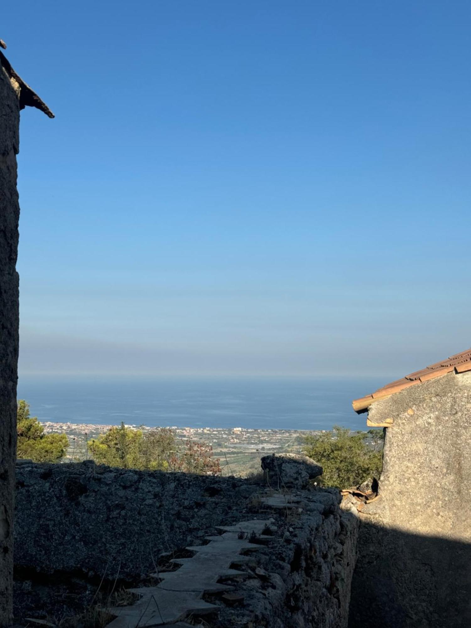 La Rosa Blu Bed and Breakfast Gerace Exteriör bild